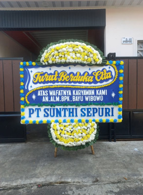 Papan Bunga Duka di Tano Tombangan Angkola